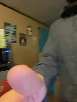 Snapshot of denverfwb chatting on 01/25/25, 12:17 denverfwb online show from 01/25/25, 12:17