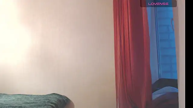 Snapshot of 8846f chatting on 12/17/24, 01:27 8846f online show from 12/17/24, 01:27