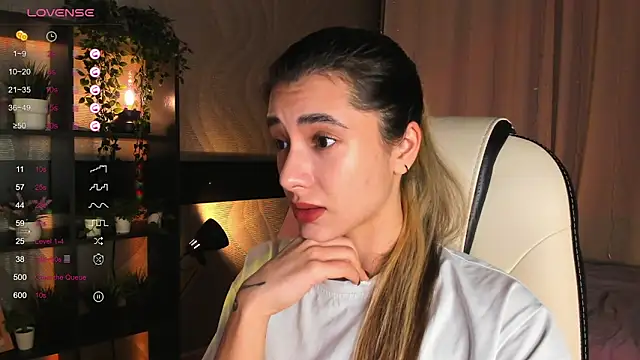 DarlaLike online show from 11/14/25, 03:38