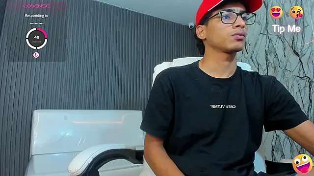 Snapshot of allens_joe chatting on 03/04/26, 03:23 allens joe online show from 03/04/26, 03:23