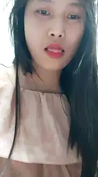 Lien-Yeu online show from 02/07/25, 01:32