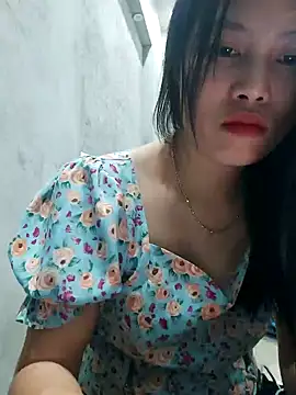 Lien-Yeu online show from 02/14/25, 01:23