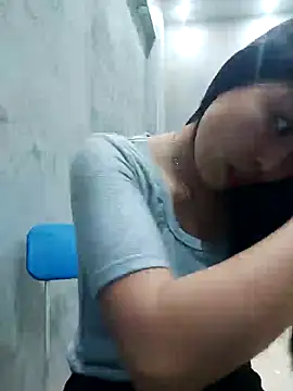 Lien-Yeu online show from 02/21/25, 06:18