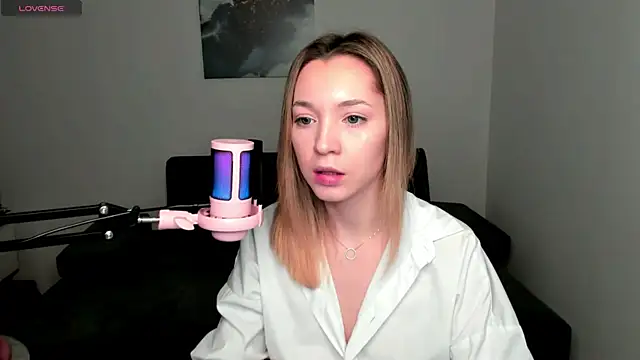 MiaThaine online show from 01/09/25, 03:47