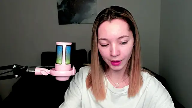 MiaThaine online show from 01/13/25, 11:38