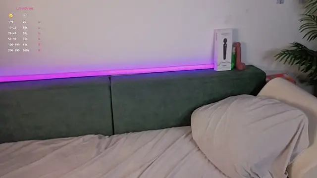 selina coy online show from 04/15/26, 09:26