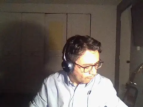 Diptongo online show from 11/27/25, 11:18