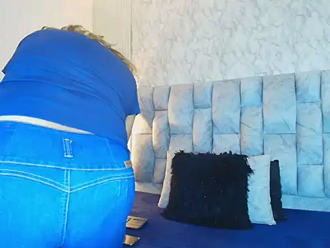 charlotte  G online show from 09/19/25, 11:22