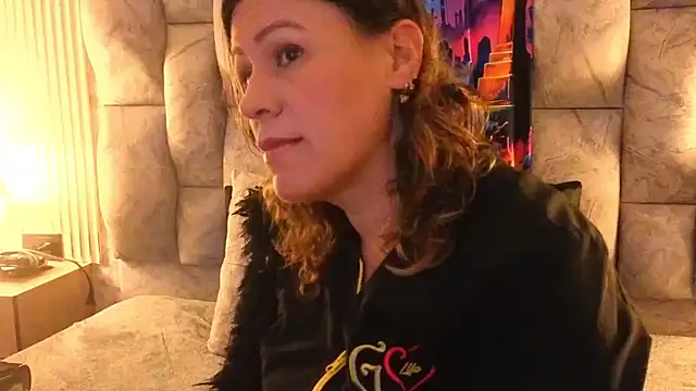 charlotte  G online show from 10/15/25, 10:59