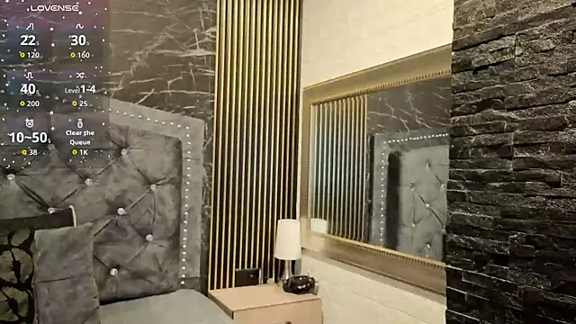 charlotte  G online show from 12/21/25, 09:49