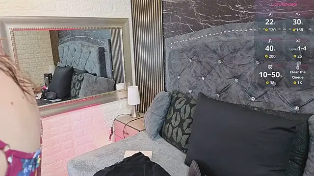 charlotte  G online show from 04/21/26, 11:38