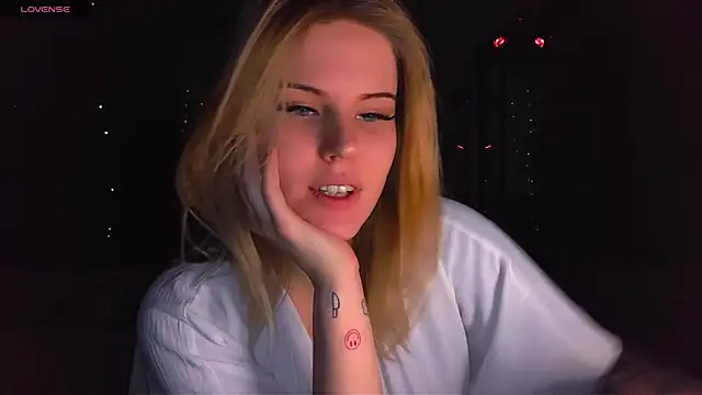 VoluptuousDreams online show from 01/17/25, 06:23