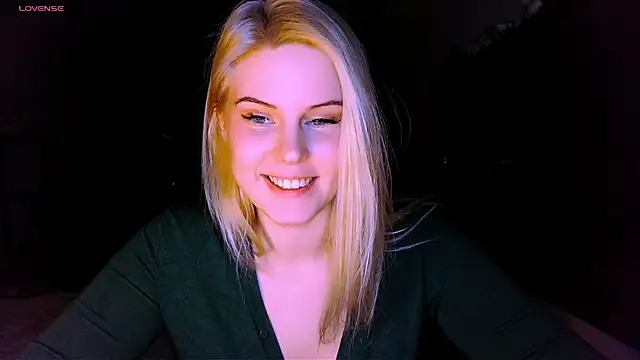 VoluptuousDreams online show from 03/20/25, 03:58