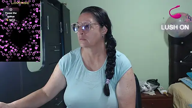 hairyglad69 online show from 10/18/25, 01:56