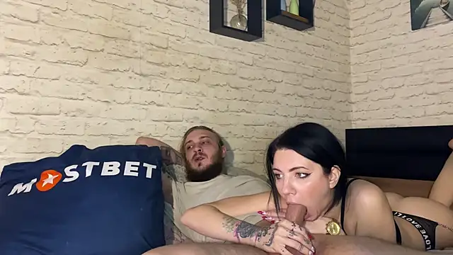 Snapshot of leesmoke chatting on 02/11/25, 01:30 leesmoke online show from 02/11/25, 01:30