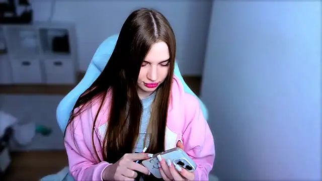 StellaLawless online show from 11/15/25, 07:21