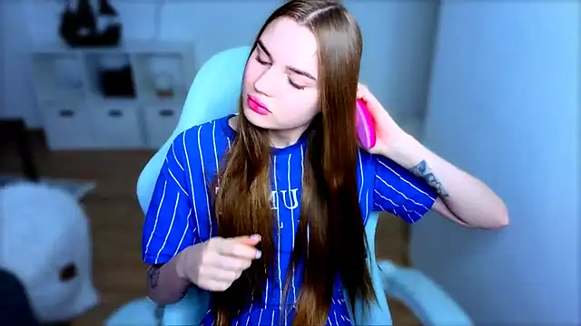 StellaLawless online show from 11/21/25, 09:13