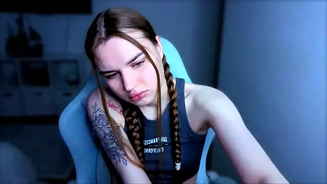 StellaLawless online show from 11/27/25, 08:33