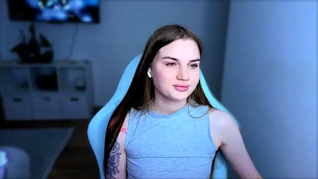 StellaLawless online show from 12/03/25, 12:03