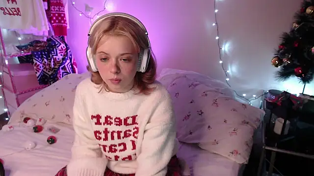 KatieMelone online show from 12/14/25, 11:31