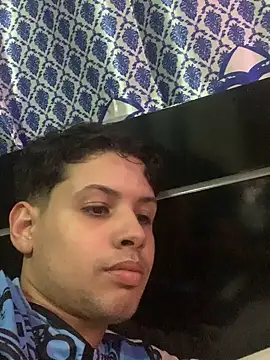 matheuszk 007 online show from 07/03/26, 05:52