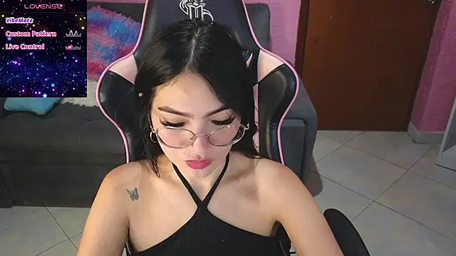 keity moon online show from 02/15/25, 01:49