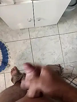 danielsafado222 online show from 04/21/26, 06:12