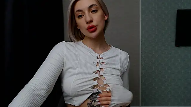 hot-sasha9 online show from 03/17/25, 03:07