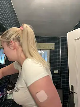 Allylove03 online show from 01/14/26, 08:42