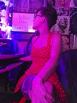 Snapshot of nephilaaranea chatting on 06/15/26, 12:57 nephilaaranea online show from 06/15/26, 12:57