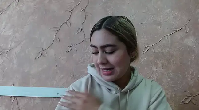 Miabonnett  online show from 02/13/25, 01:15