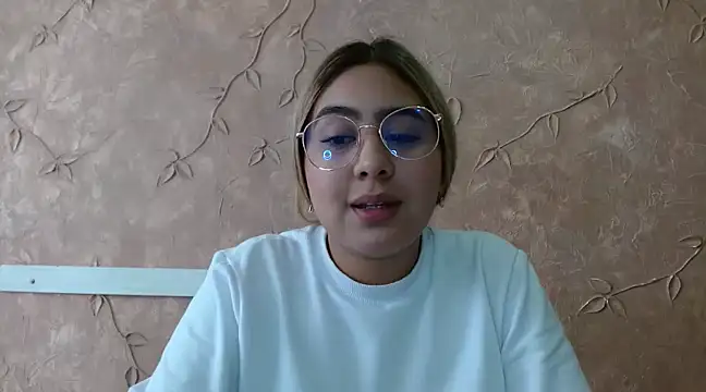 Miabonnett  online show from 03/18/25, 03:10