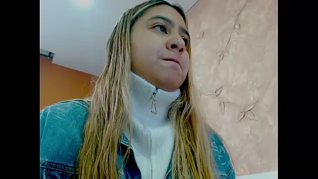 Snapshot of Miabonnett_ chatting on 01/10/26, 12:18 Miabonnett online show from 01/10/26, 12:18