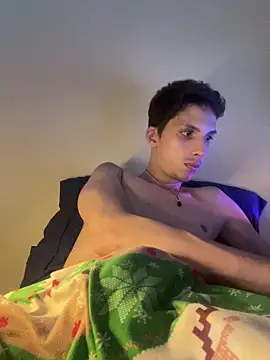 CamiloXx04 online show from 04/22/26, 04:15