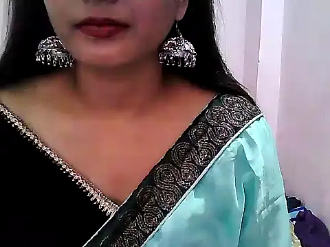 Model-Tanya online show from 02/05/25, 05:42