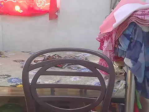 Model-Tanya online show from 03/10/25, 09:43