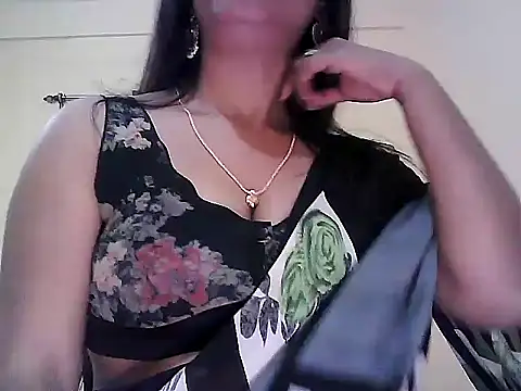 Model-Tanya online show from 01/17/26, 09:07