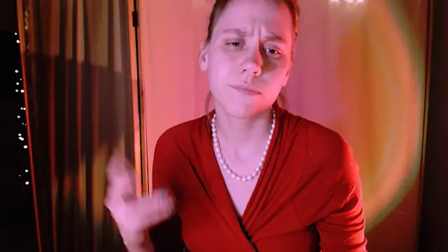 Snapshot of Malinax chatting on 12/21/24, 01:58 Malinax online show from 12/21/24, 01:58