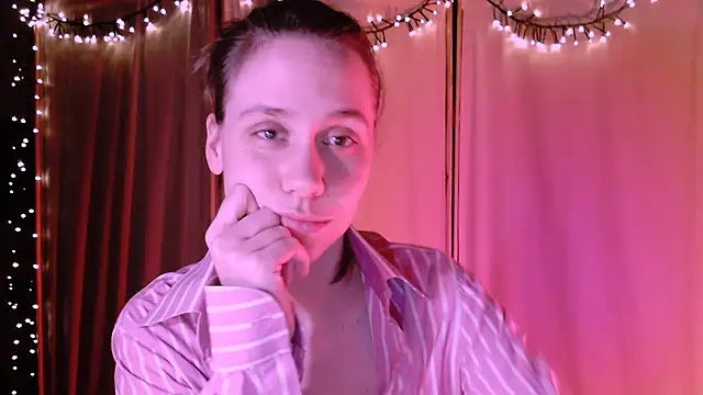 Snapshot of Malinax chatting on 12/28/24, 10:44 Malinax online show from 12/28/24, 10:44