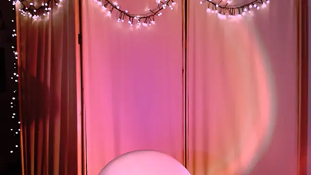 Snapshot of Malinax chatting on 01/09/25, 11:13 Malinax online show from 01/09/25, 11:13