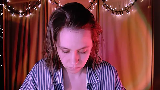 Snapshot of Malinax chatting on 01/10/25, 10:57 Malinax online show from 01/10/25, 10:57