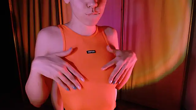 Snapshot of Malinax chatting on 01/20/25, 10:26 Malinax online show from 01/20/25, 10:26