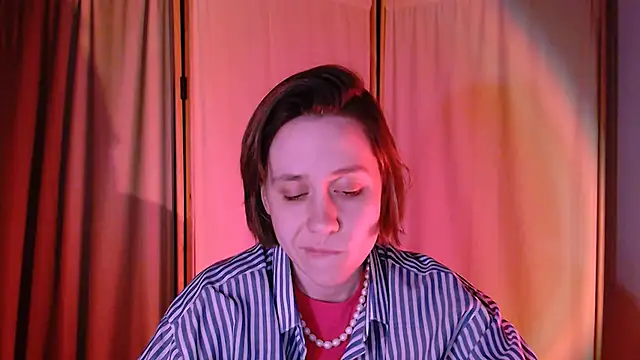 Snapshot of Malinax chatting on 02/02/25, 12:09 Malinax online show from 02/02/25, 12:09