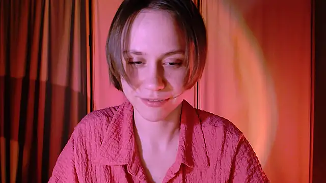 Snapshot of Malinax chatting on 02/06/25, 10:53 Malinax online show from 02/06/25, 10:53