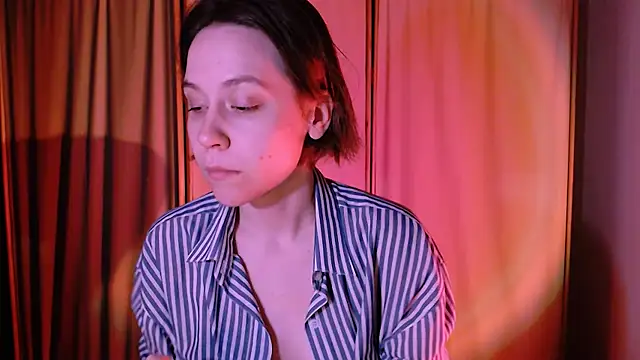 Snapshot of Malinax chatting on 02/09/25, 11:57 Malinax online show from 02/09/25, 11:57