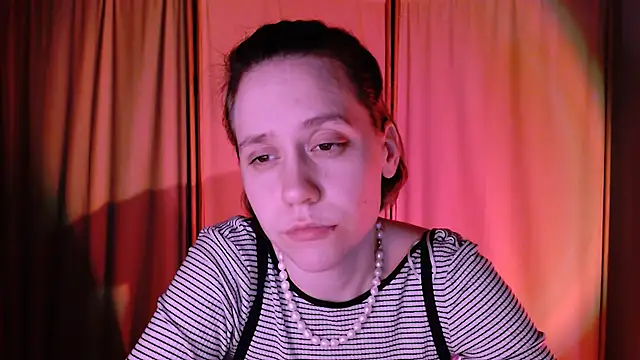 Snapshot of Malinax chatting on 02/10/25, 11:23 Malinax online show from 02/10/25, 11:23