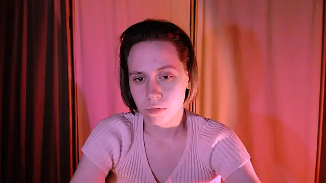 Snapshot of Malinax chatting on 03/04/25, 01:34 Malinax online show from 03/04/25, 01:34