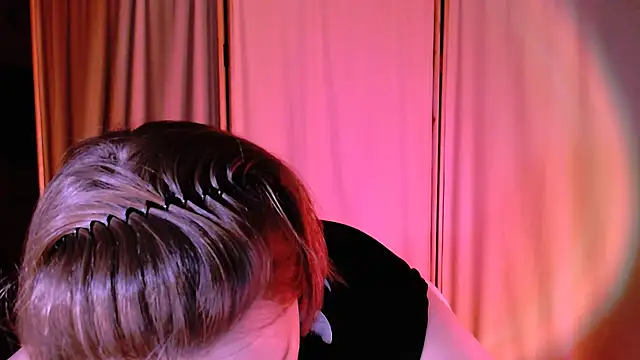 Snapshot of Malinax chatting on 03/06/25, 10:47 Malinax online show from 03/06/25, 10:47