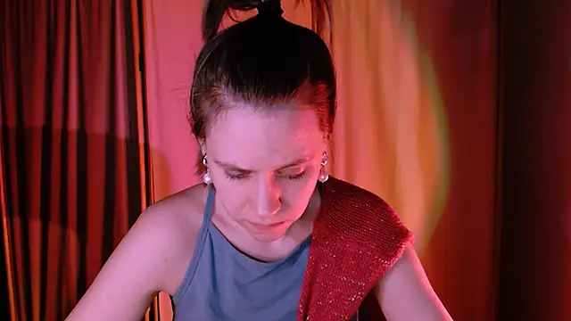 Snapshot of Malinax chatting on 03/11/25, 10:31 Malinax online show from 03/11/25, 10:31