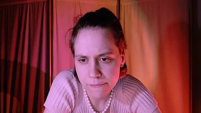 Snapshot of Malinax chatting on 03/13/25, 10:21 Malinax online show from 03/13/25, 10:21